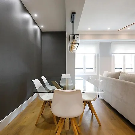 Con Parking A 15 De La Playa *