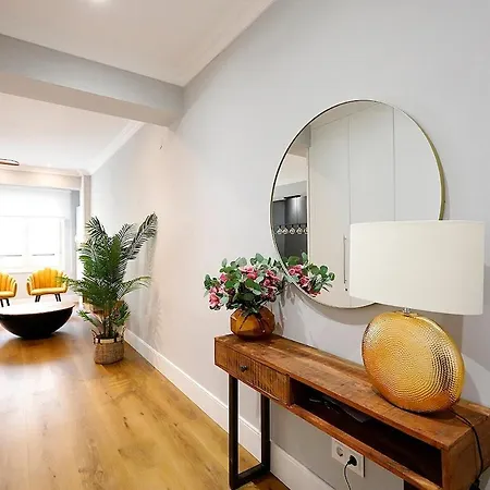 Con Parking A 15 De La Playa アパート