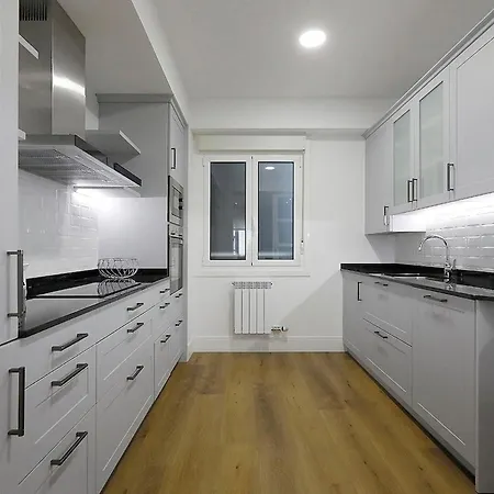 Con Parking A 15 De La Playa Апартаменты